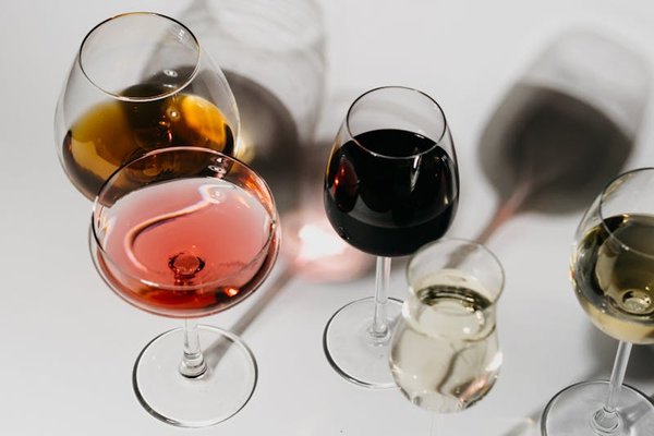 Découverte du faux vin : entre mythes et vérités surprenantes